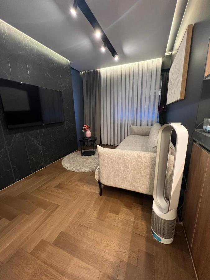 Black Diamond Daire Zürih